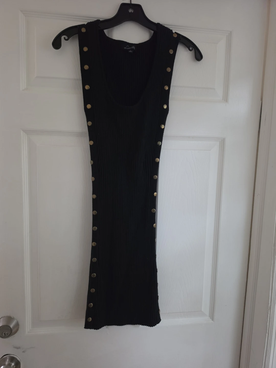 Love Tree Black Ribbed Snap-Button Tank Dress