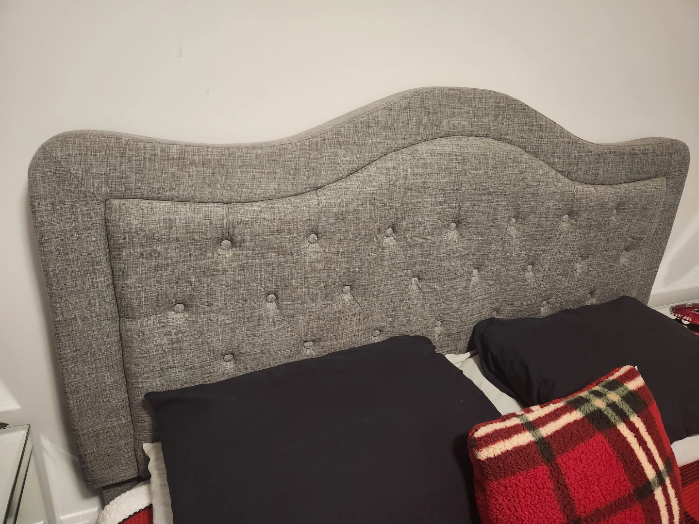 Grey Fabric Upholstered Button-Tufted Bed Frame - photo 4
