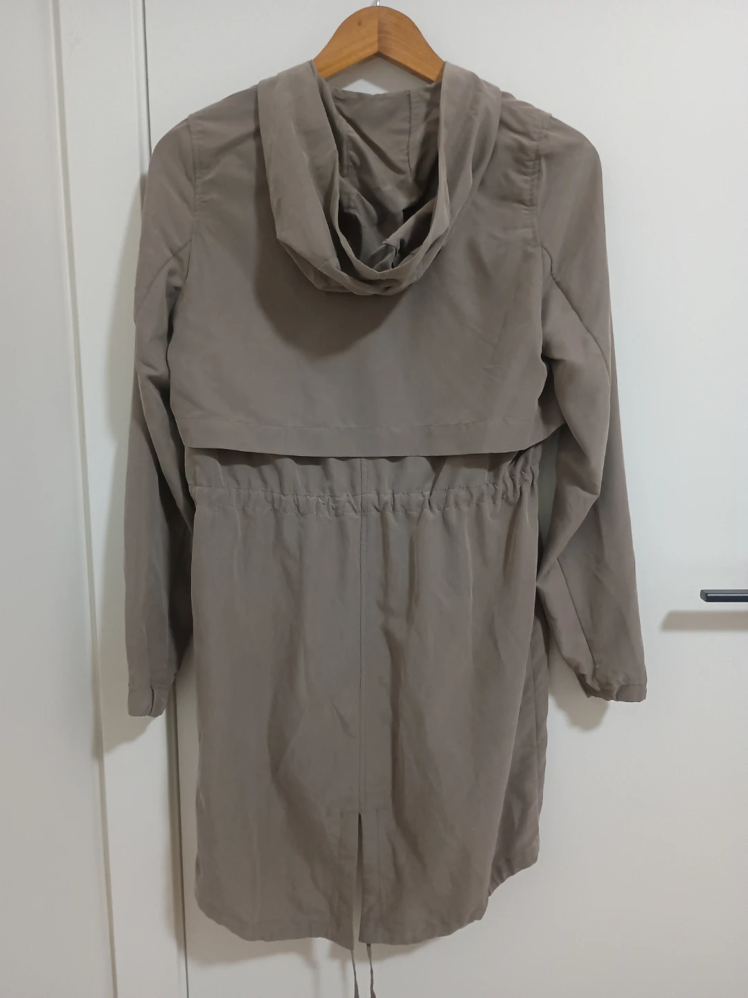 H&M Divided Light Beige Hooded Jacket - photo 2