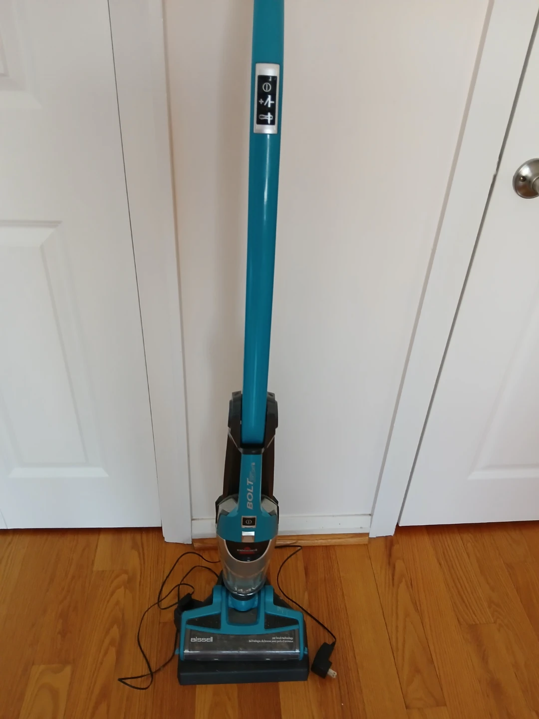 Bissell Bolt XRT Pet Cordless Vacuum - photo 2