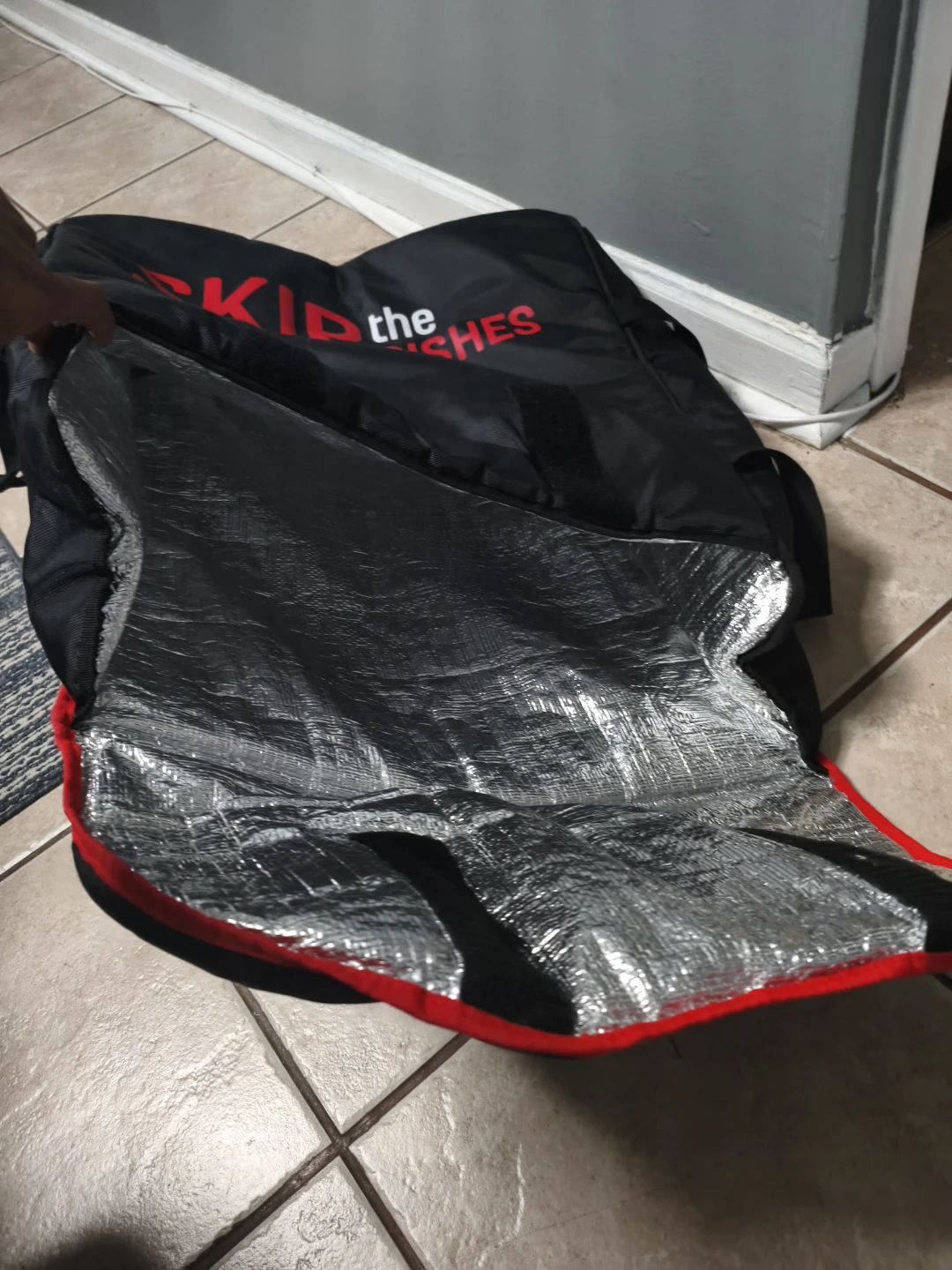 SkipTheDishes Insulated Delivery Bag - photo 3
