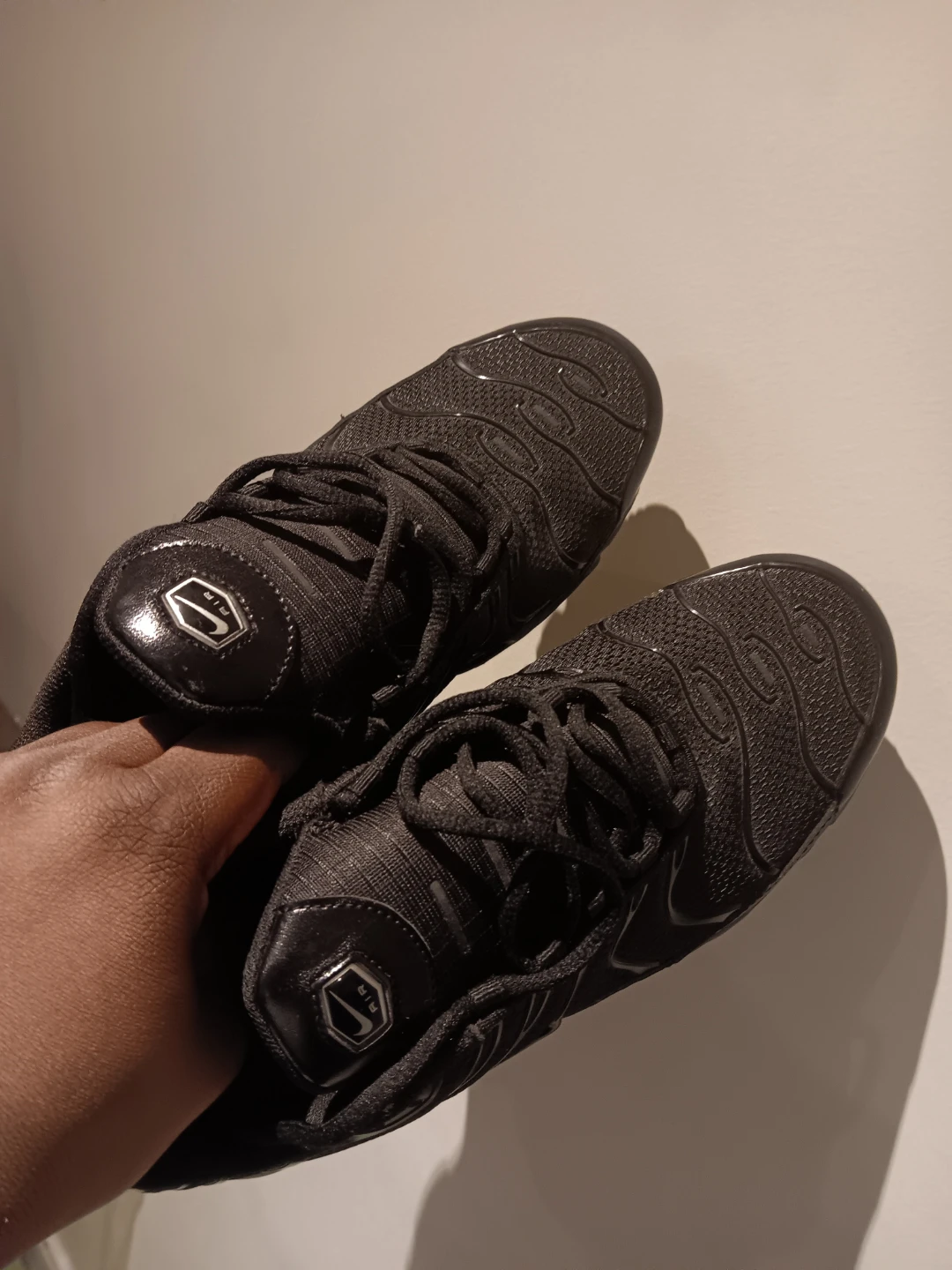 8 Men's Nike Air Max Plus Triple Black - photo 3