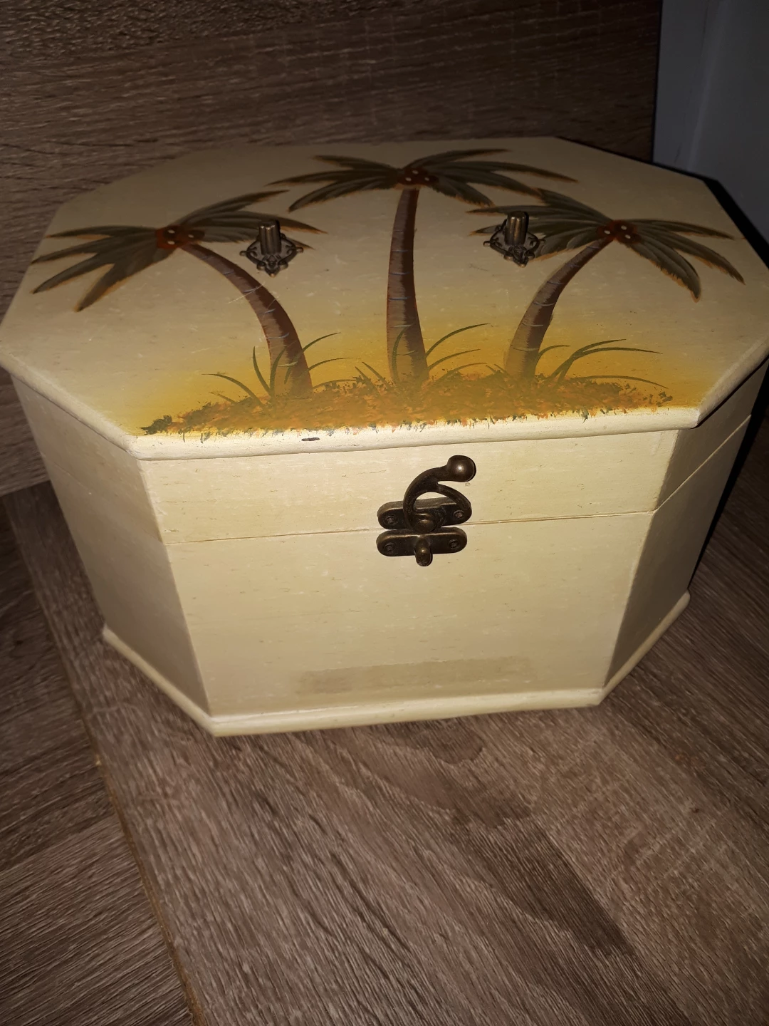 Octagonal Wooden Keepsake Box with Palm Tree Design