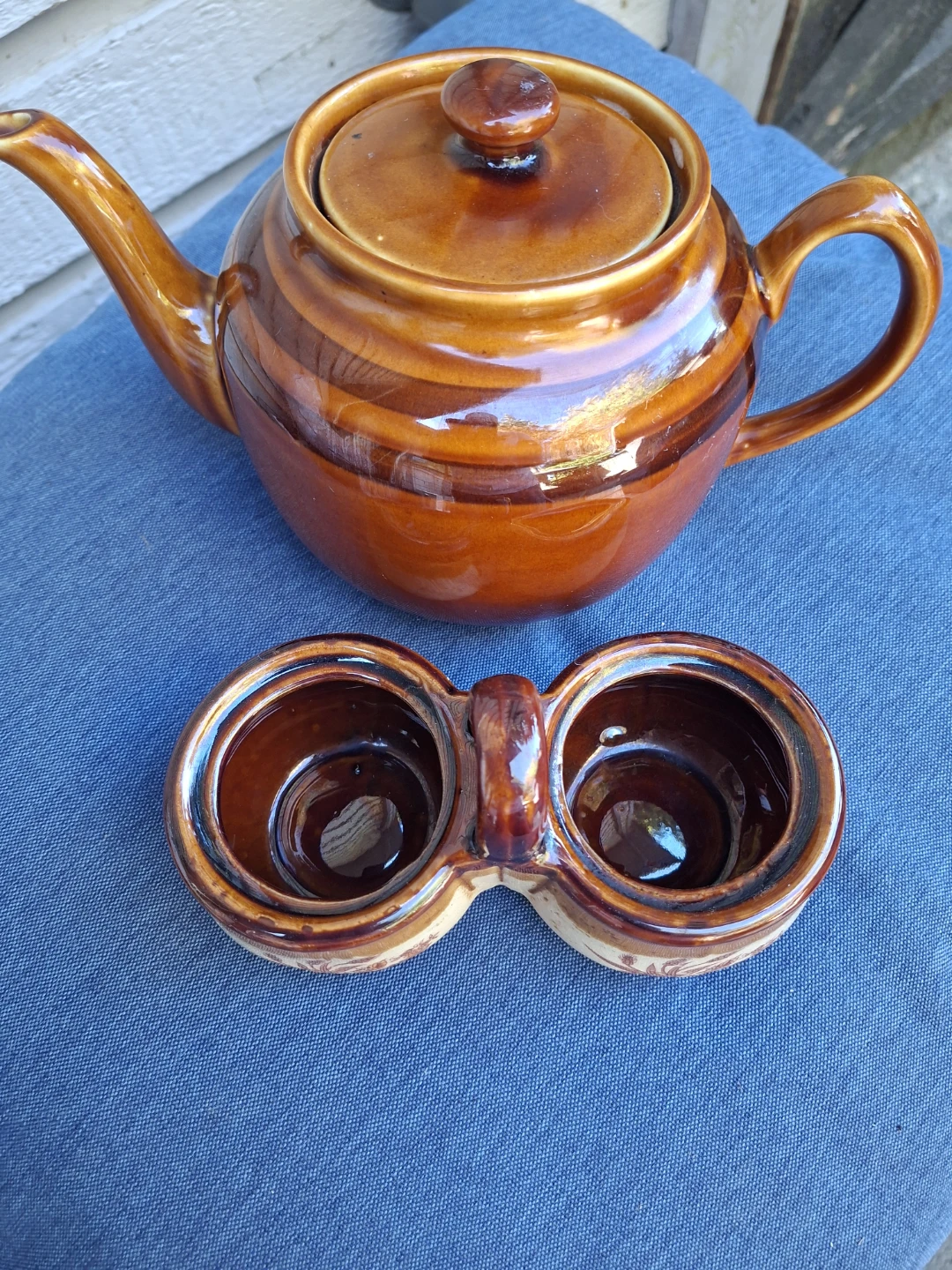 Sadler brown ceramic teapot and dual condiment server
