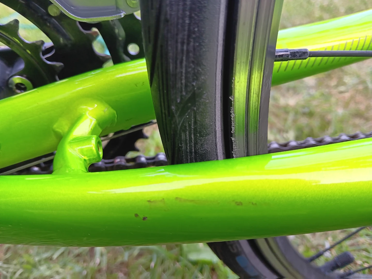 2019 Cannondale Quick 4 Acid Green hybrid bike. - photo 3
