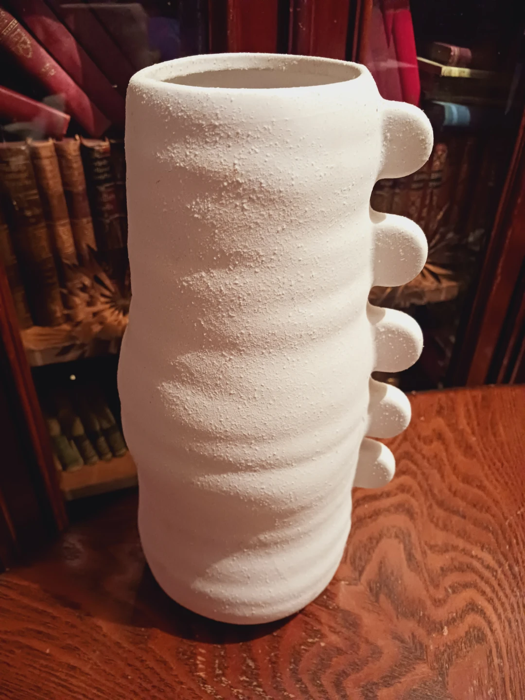 Large White Ceramic Vase - photo 3