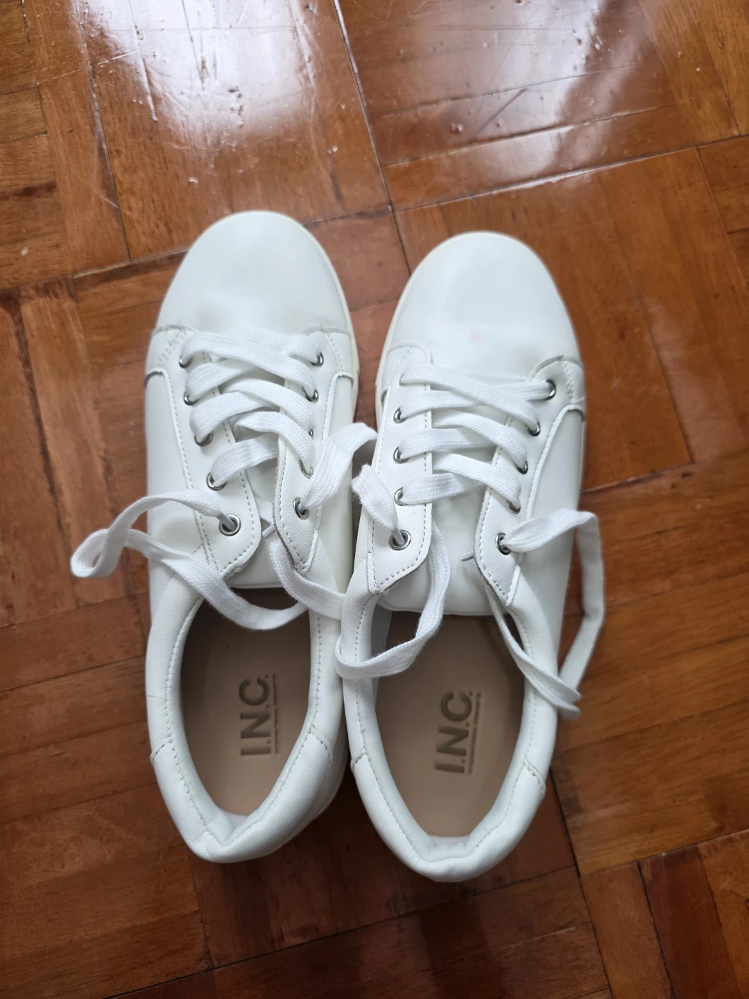 I.N.C. White Sneakers with Pearl Bow - photo 4