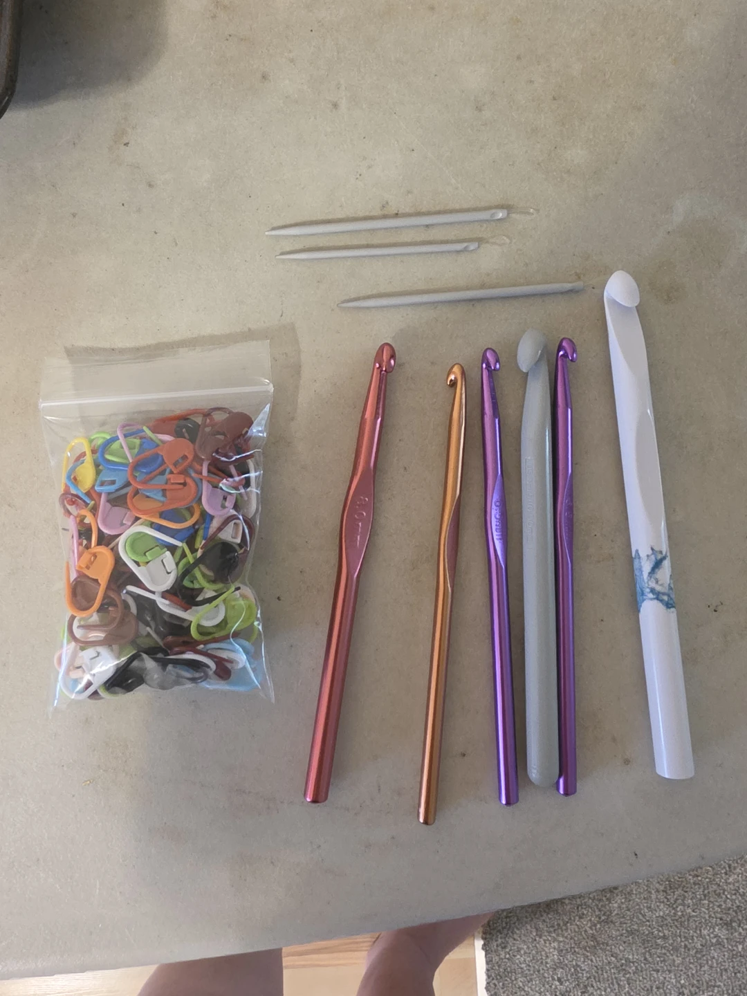 Crochet hooks, darning needles & stitch markers