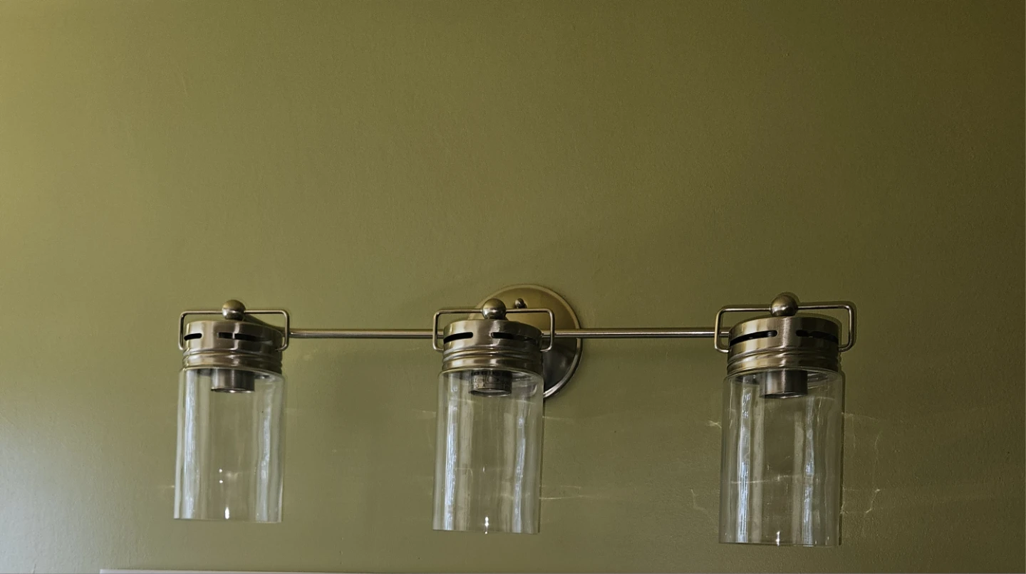 Three-light vanity wall fixture
