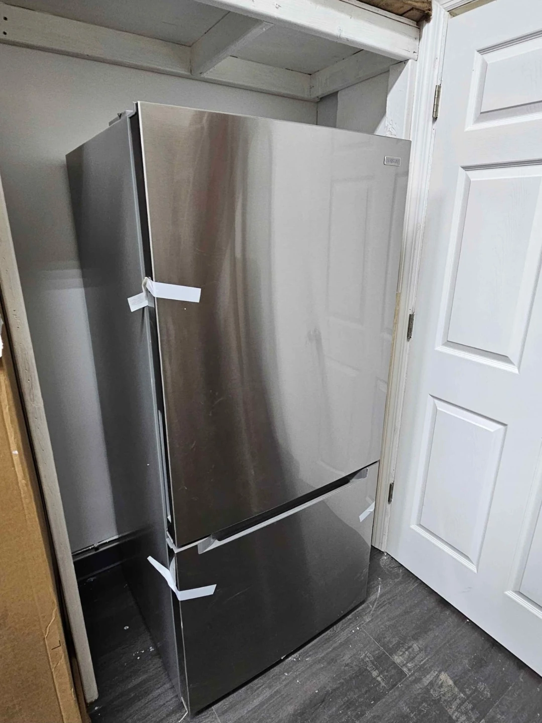 New Vissani 30in Stainless Steel Refrigerator