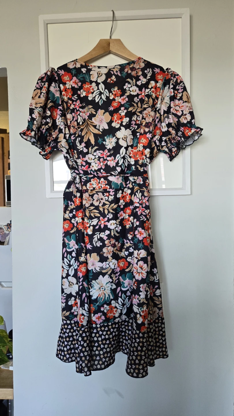 Floral Print Wrap Dress - photo 2