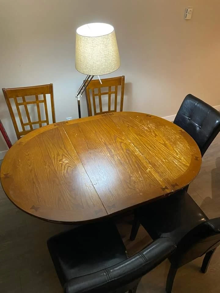 Oak Extendable Round Dining Table