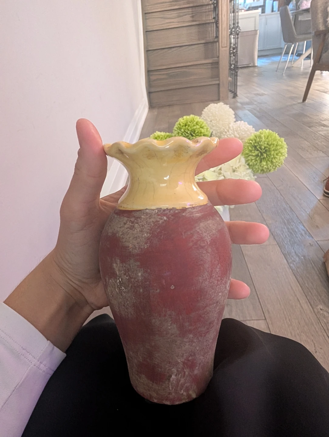 Free with purchase - Rustic ceramic vase with yellow rim - photo 2