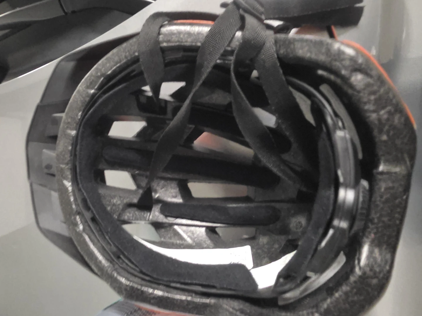 Two Raleigh bicycle helmets - photo 2