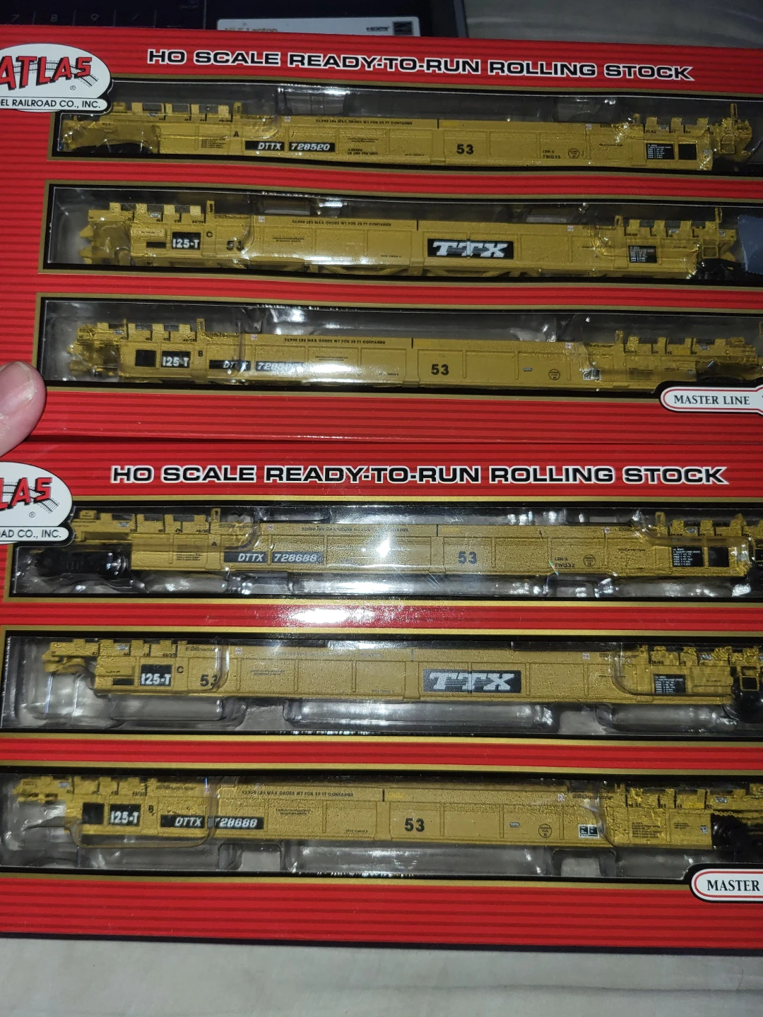 Atlas HO Scale Ready-to-Run Rolling Stock Train Cars