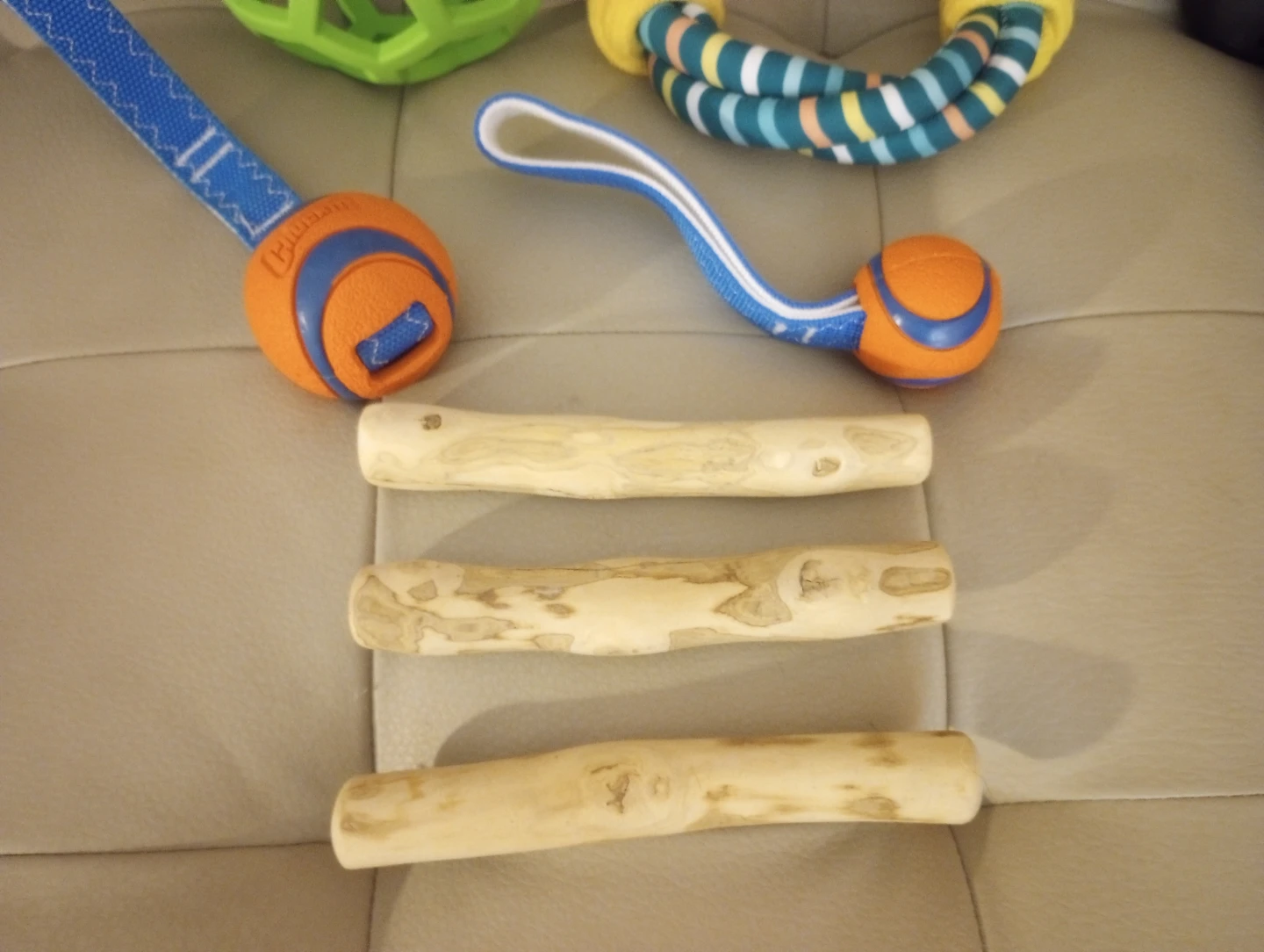 Various (unused) Dog Toys - photo 2