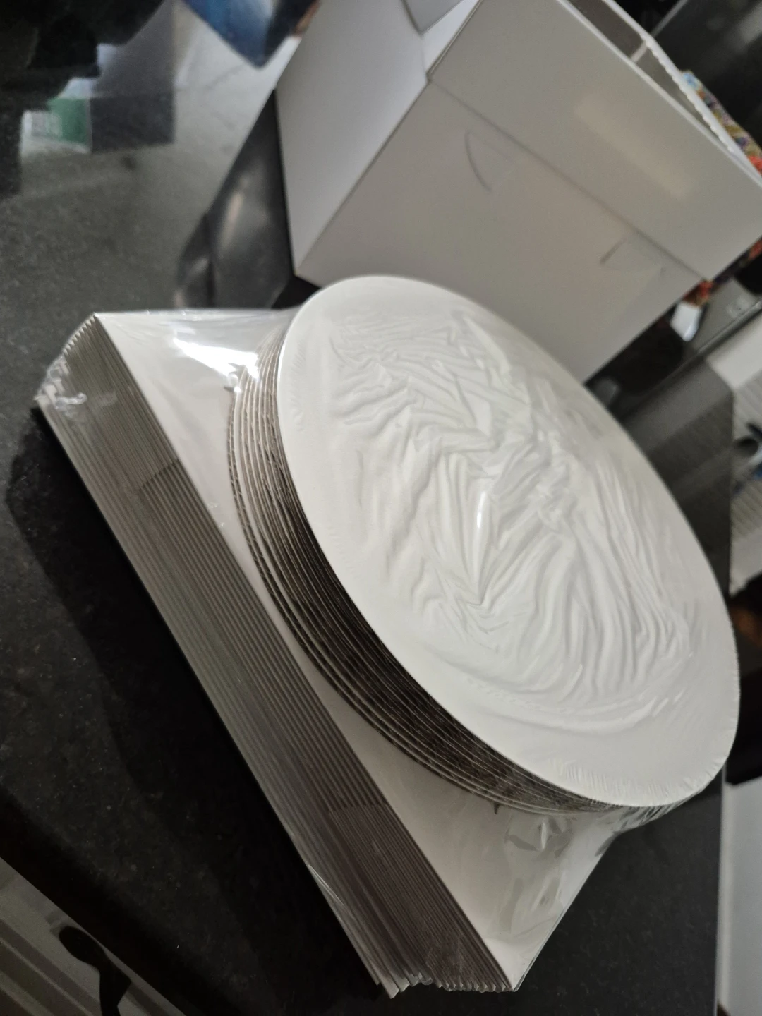 10x cake box sealed