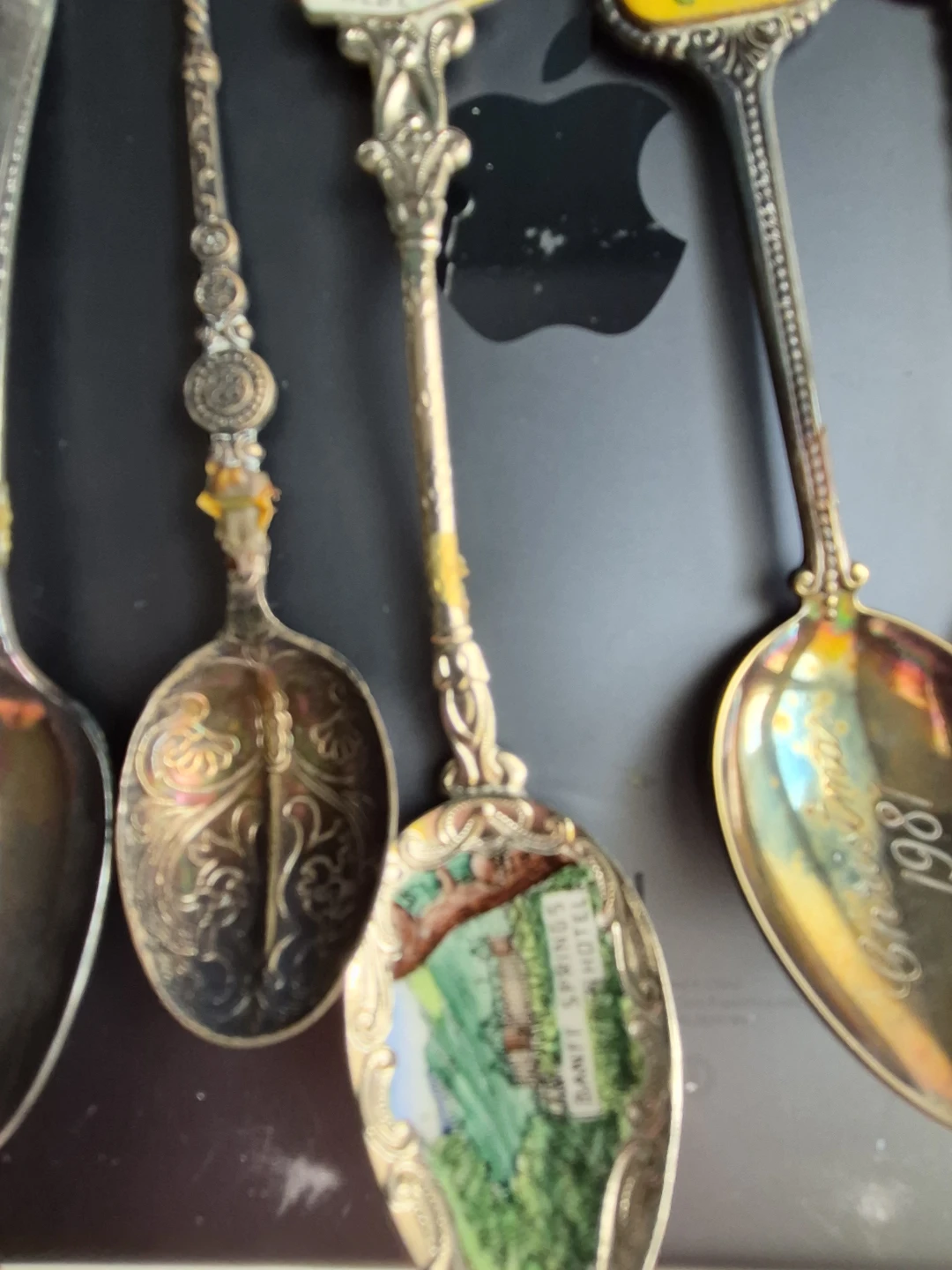 Set of 5 collectible souvenir spoons - photo 3