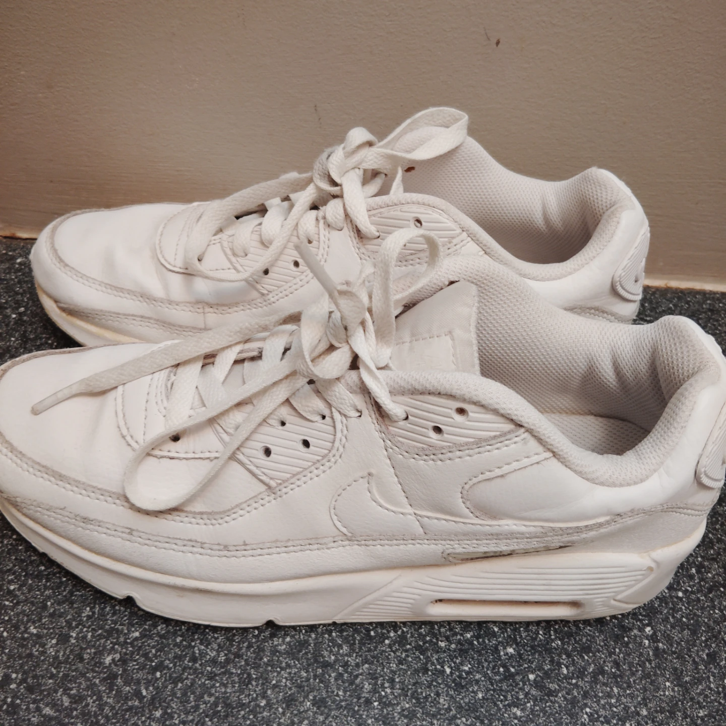Nike Air Max 90 "Triple White" Sneakers Size 6.5Y / Women's 8 - photo 2
