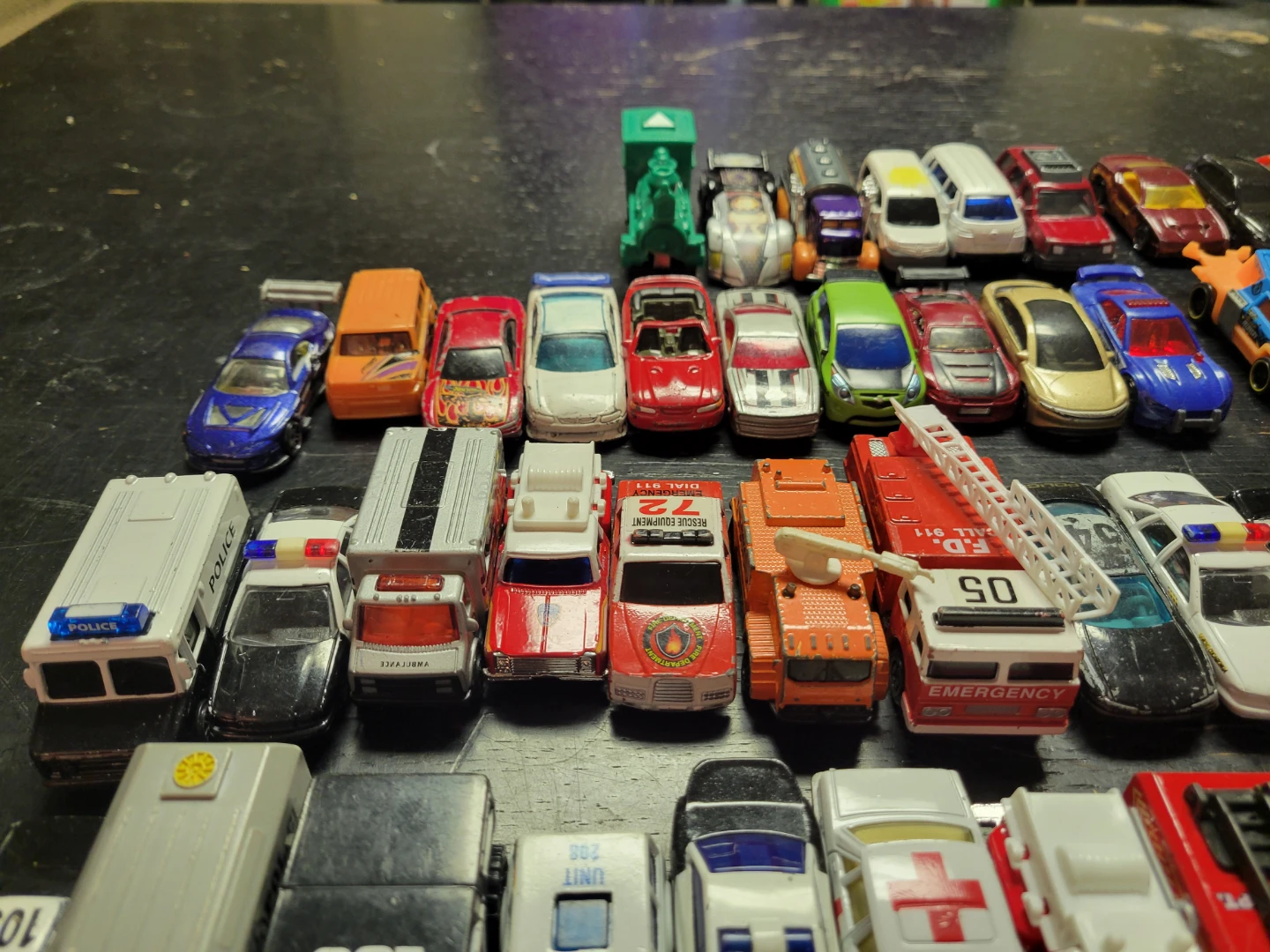TOYS Police & Fire & Construction TRUCKS & CARS - 75 PIECES - photo 3