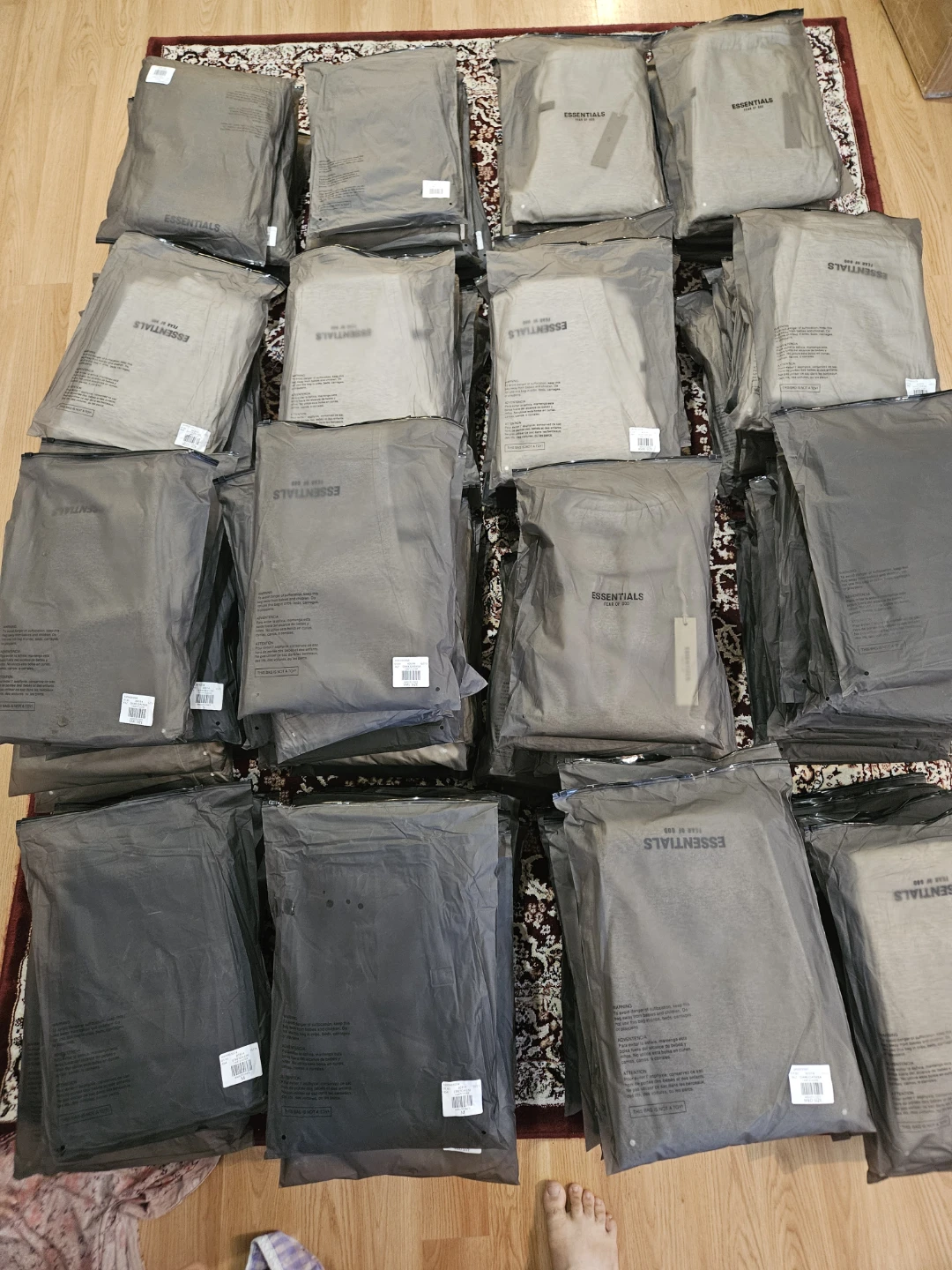 Essentials Fear of God