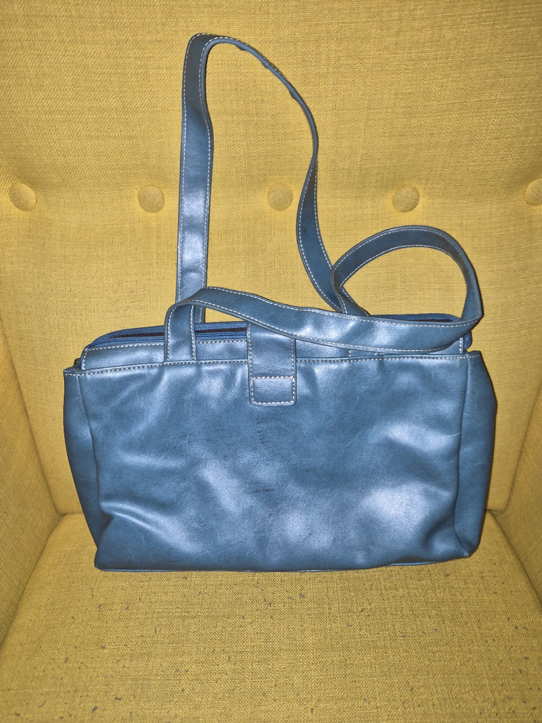 Blue faux leather shoulder bag - photo 2