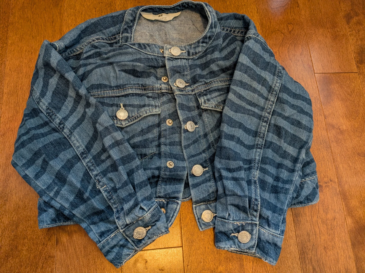 H&M kids Zebra Print Denim Jacket Size 5-6 🏈
