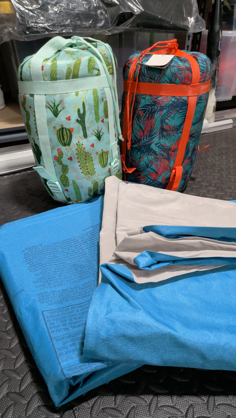 Two Sleeping Bags plus inflatable sleeping pads - photo 4
