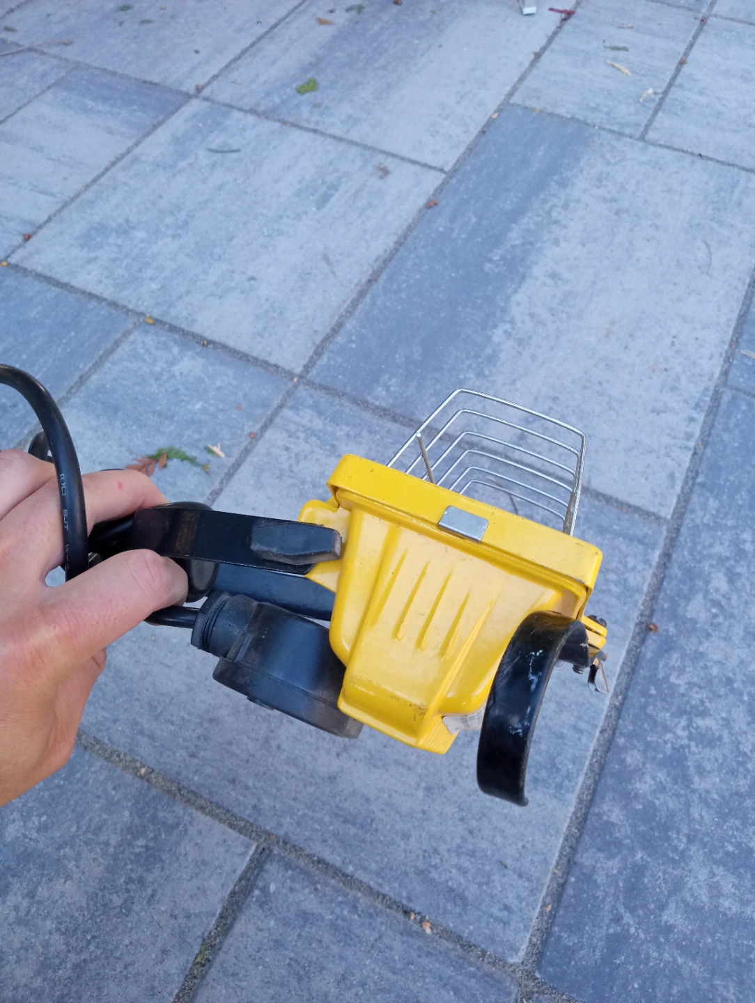 Yellow Work Light - photo 5