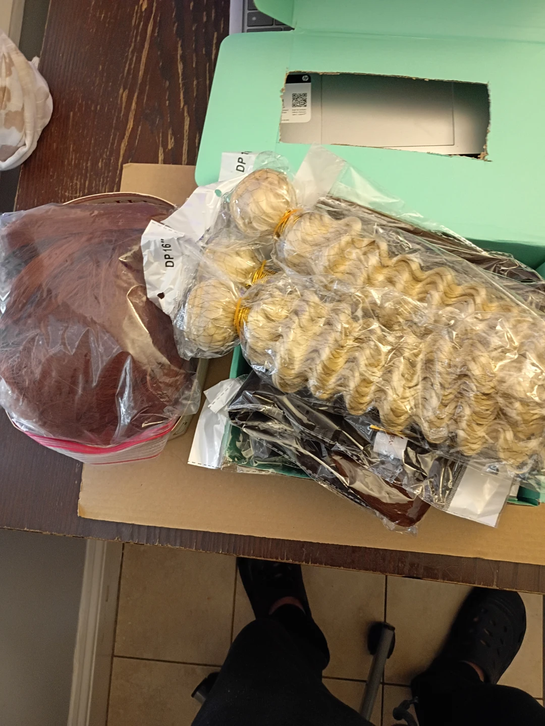Assorted Hair Bundles! 11 piece set plus free wig!