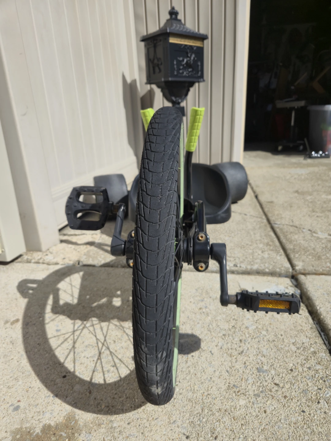 Huffy Green Machine RT Kids Drift Trike / 3-Wheel Bike - photo 3