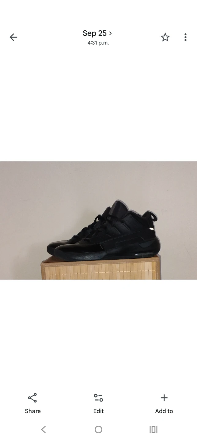 Jordan 11 CMFT Low Black Shoes - photo 2
