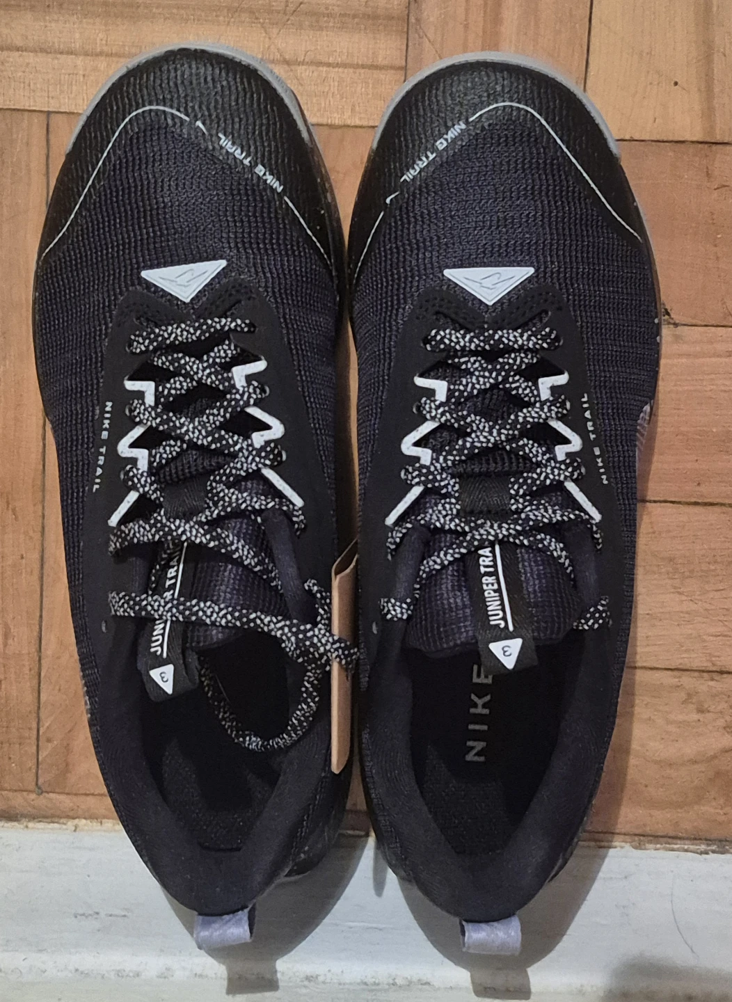 BNIB)Nike Size 7 Juniper Trail 3 Running Shoes