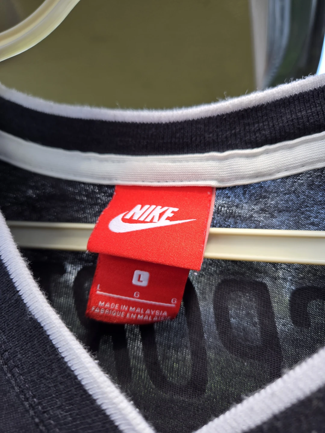 Nike Sportswear Shirt Men's Large - photo 3