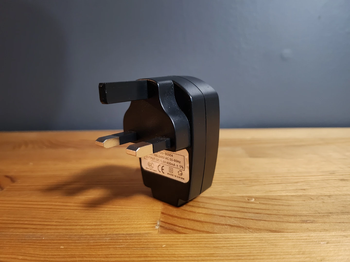 AC Travel Adapter Plug with USB Charger (UK)