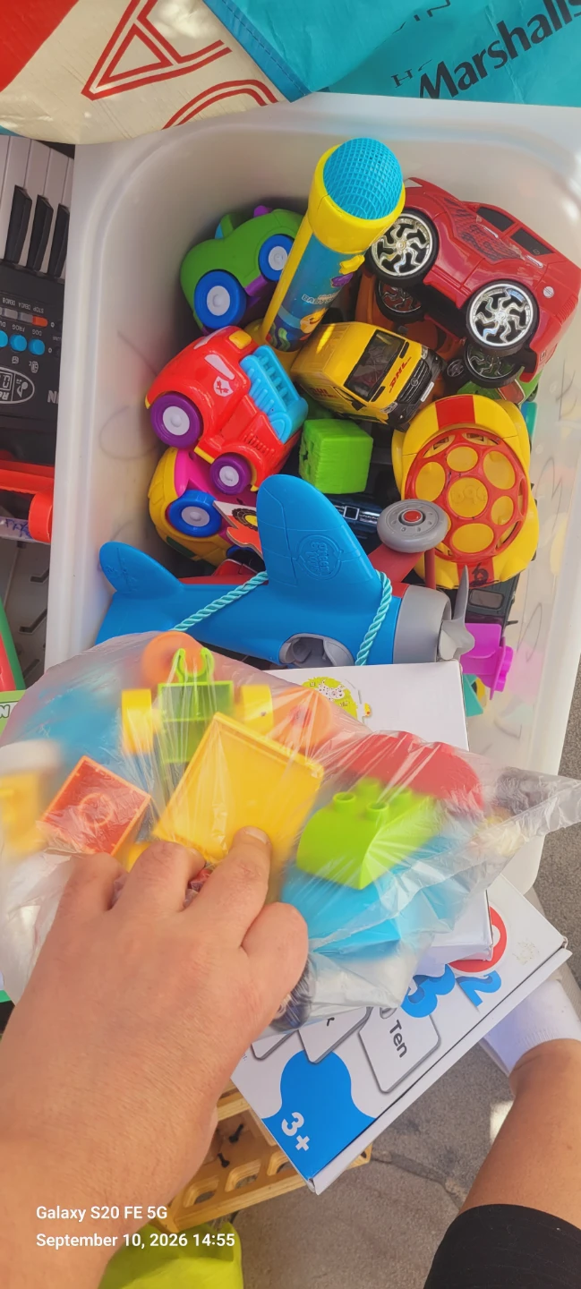 Assorted Children's Toys and Plushies Bundle - photo 4