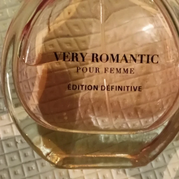 Very Romantic Pour Femme Perfume - photo 2