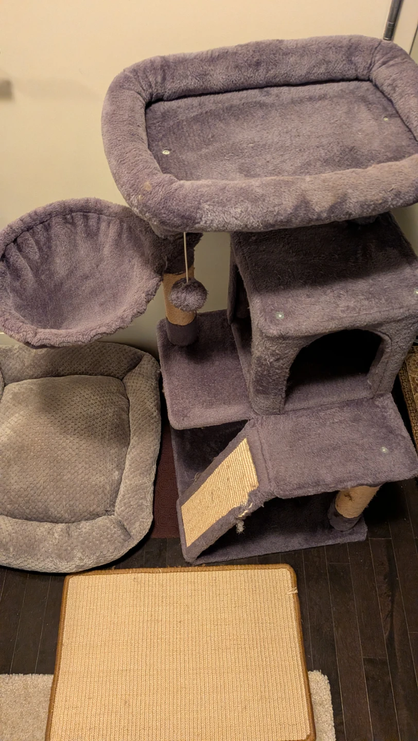 Cat Tree, Large Bed, Litter Box and Sisal Mat - photo 5