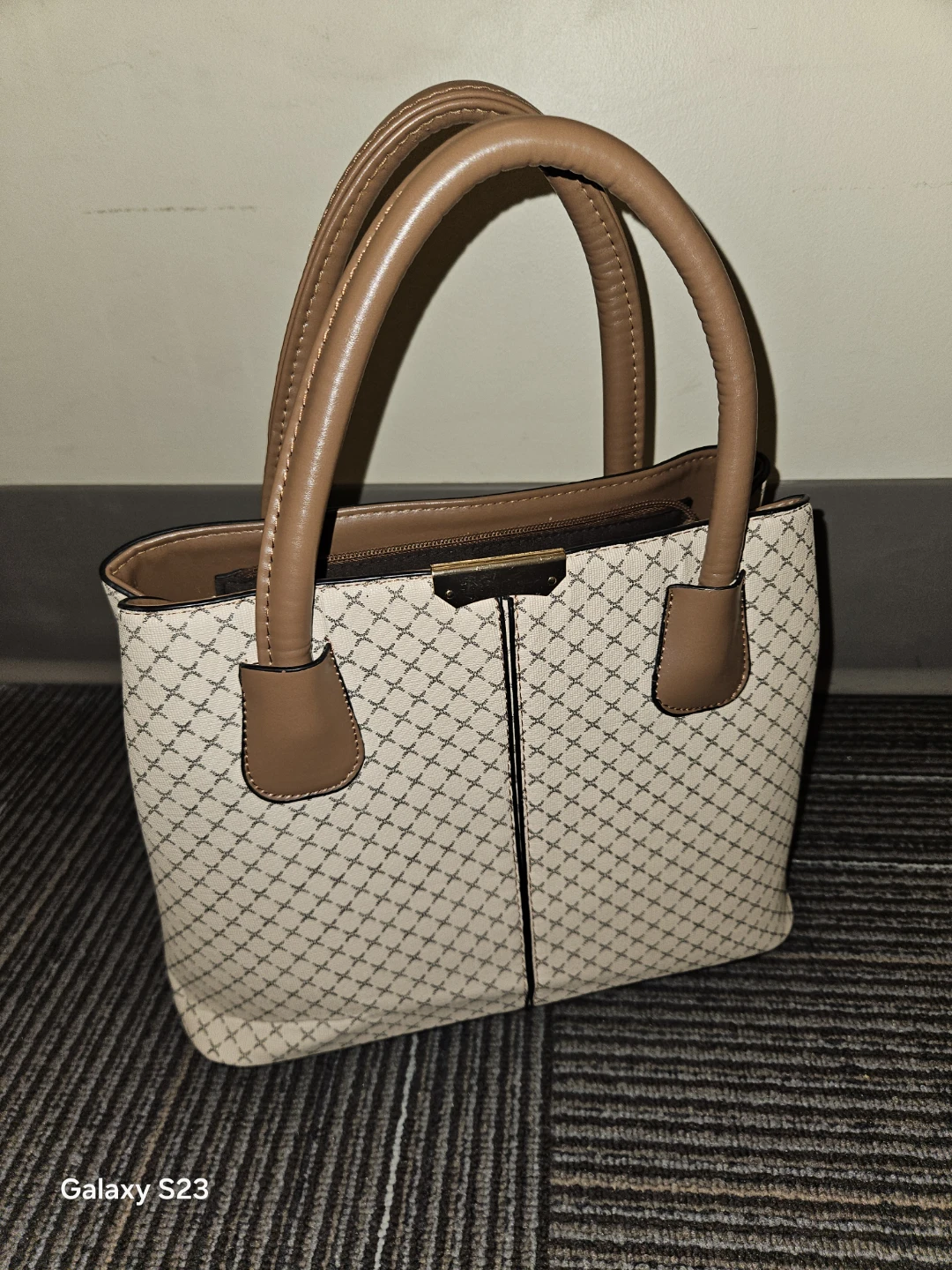 Two-Tone Patterned Handbag - photo 3