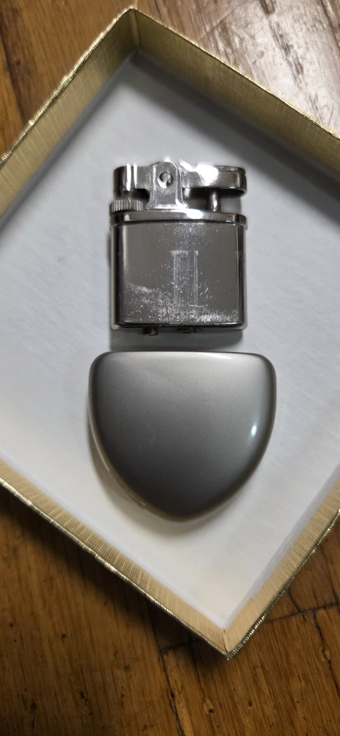 Silver Lighter - photo 2