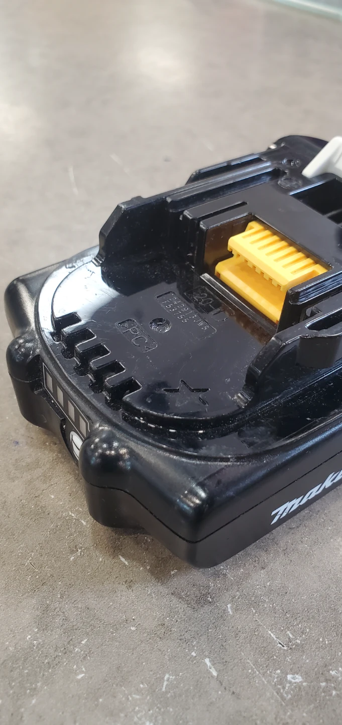 Makita 18V 2.0Ah Lithium-Ion Battery - photo 3