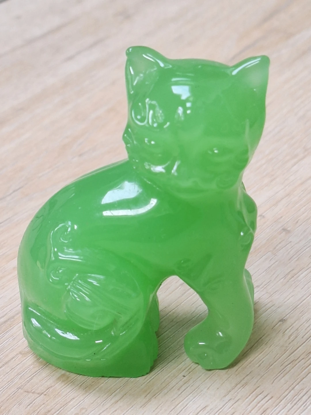 Franklin Mint Green Jade Cat Figurine