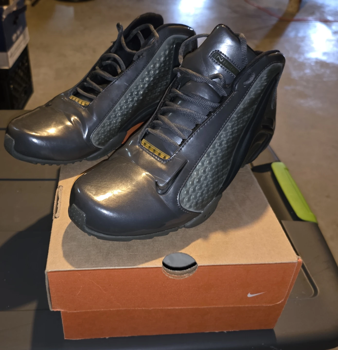 NIKE AIR HYPER FLIGHT II