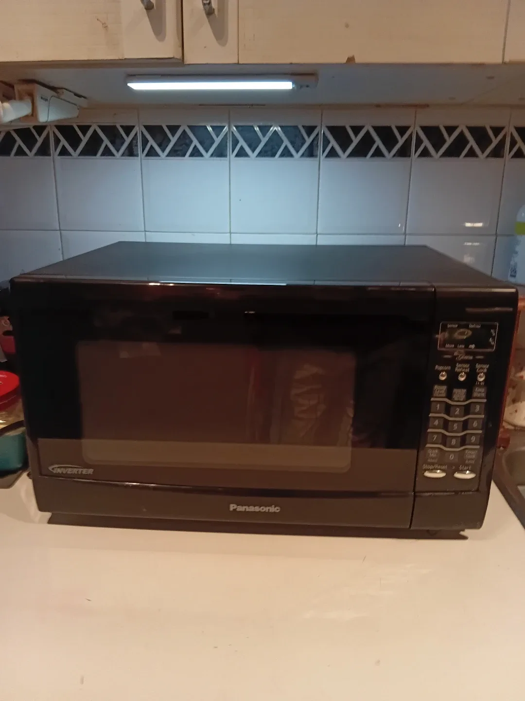 Panasonic Countertop Inverter Microwave READ DESCRIPTION ON SIZE