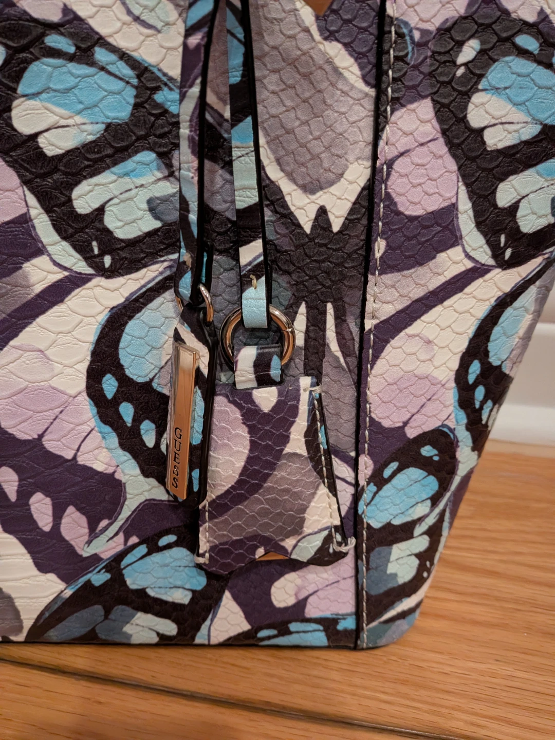 Guess 1981 butterfly print tote bag - photo 3