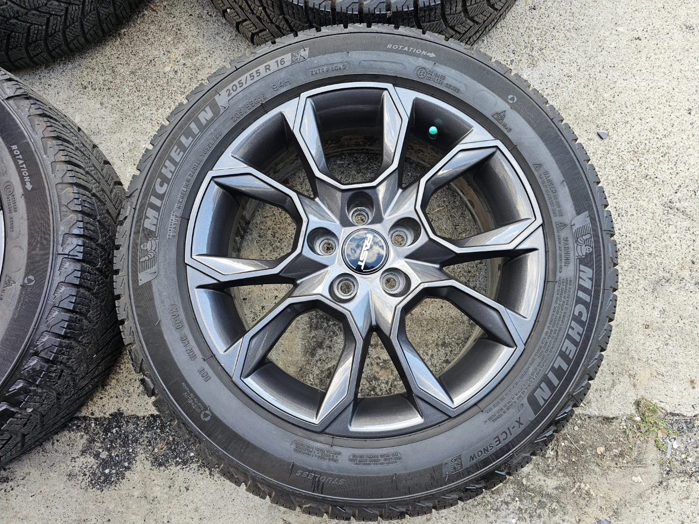 TOYOTA COROLLA WINTER PACKAGE 205/55 R16 - photo 5