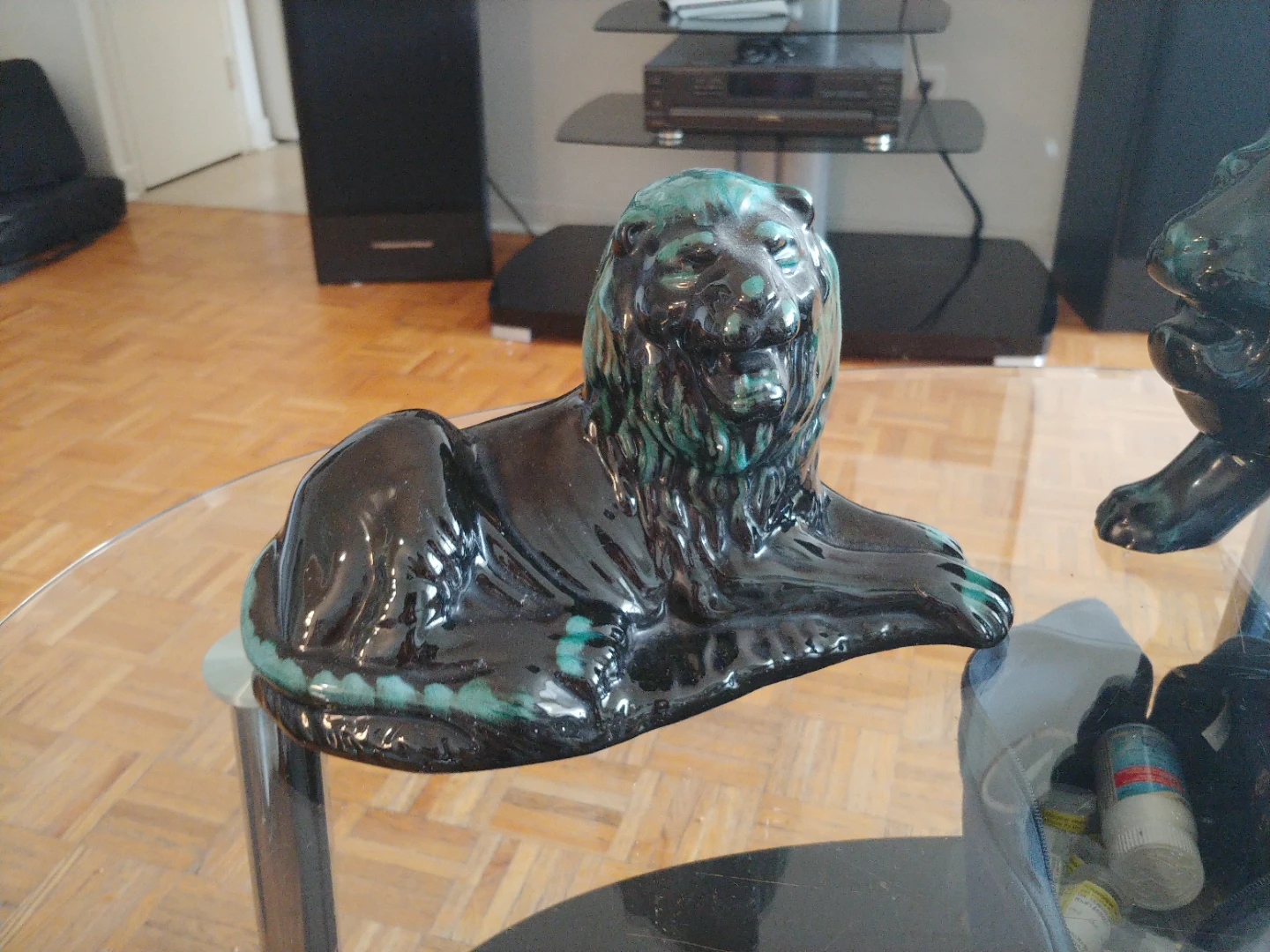 Blue mountain pottery Lion Figurine and Vase Set - photo 2