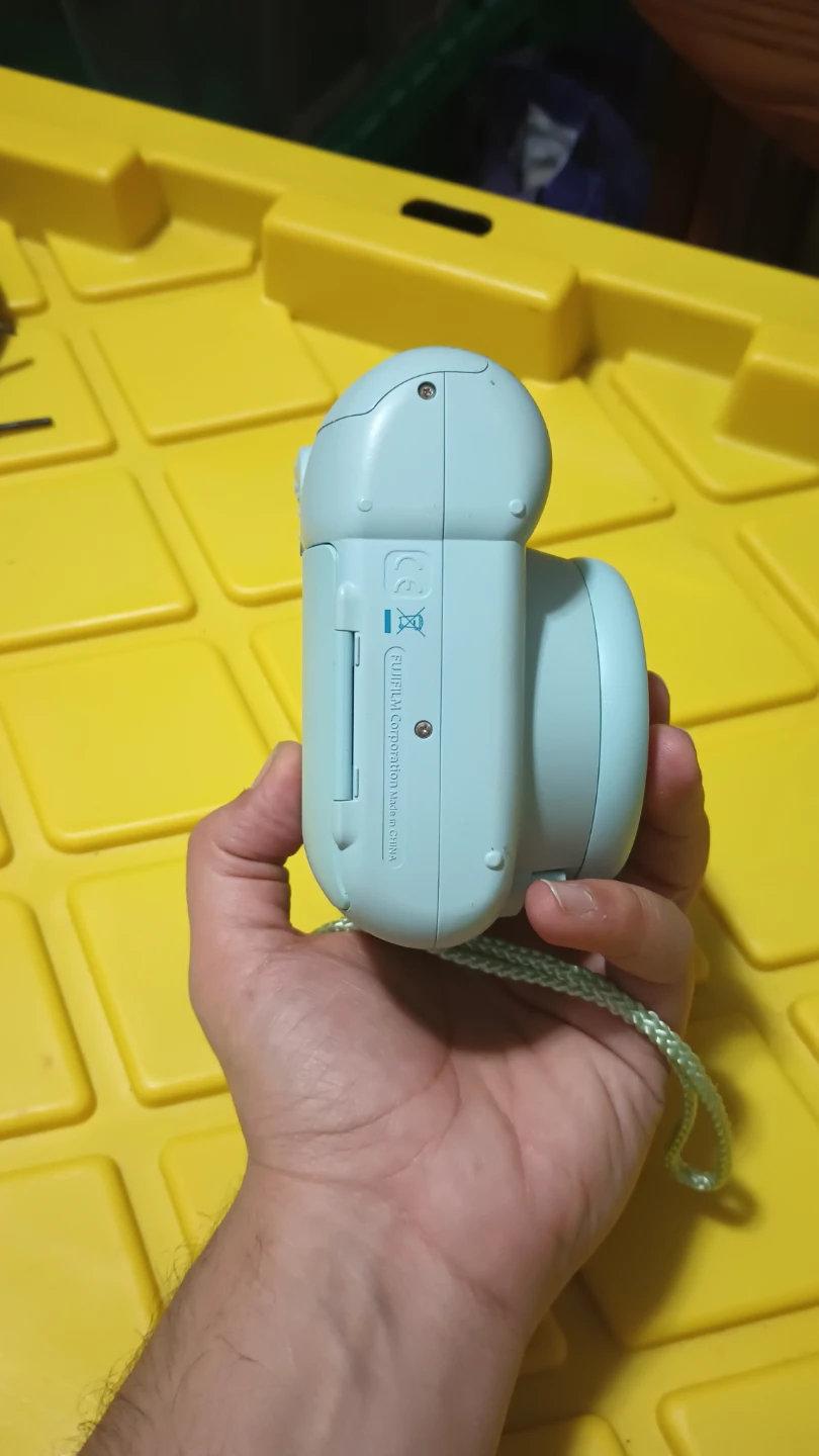 Fujifilm Instax Mini 8 Instant Camera-used - photo 4