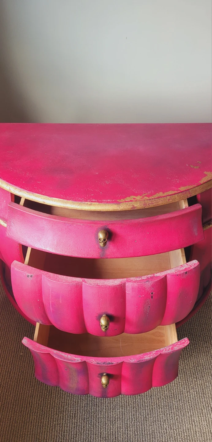 Pink and Gold Scalloped Chest with Skull Knobs - photo 5