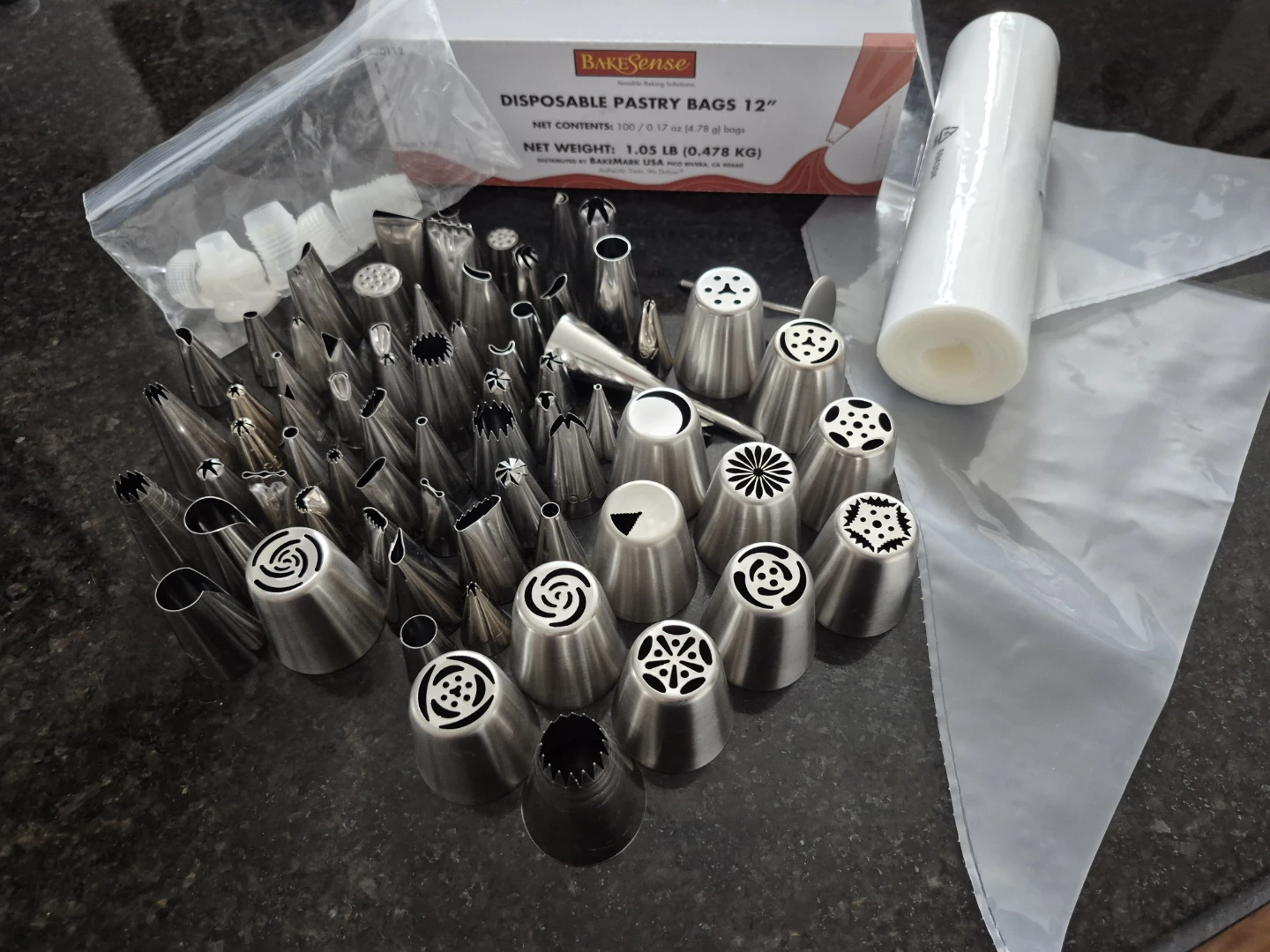 Bakesense Disposable Pastry Bags and Icing Tips